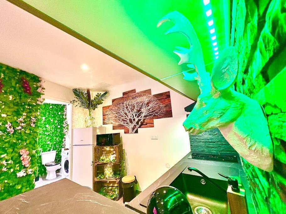 La Foret Enchantee, Centre Ville Pont-Sur-Yonne Exteriér fotografie
